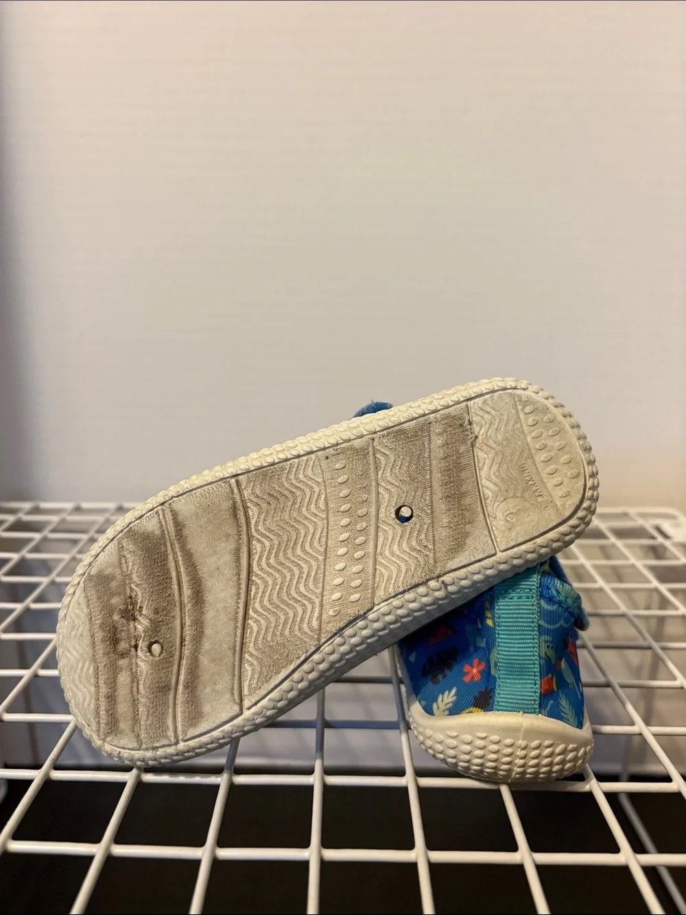 Cat & Jack Blue Kids Water-Friendly Slip-On Sandals with Playful Print